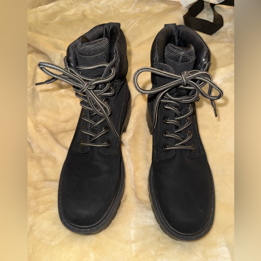 Kendall & Kylie Black Lace-Up Boots
